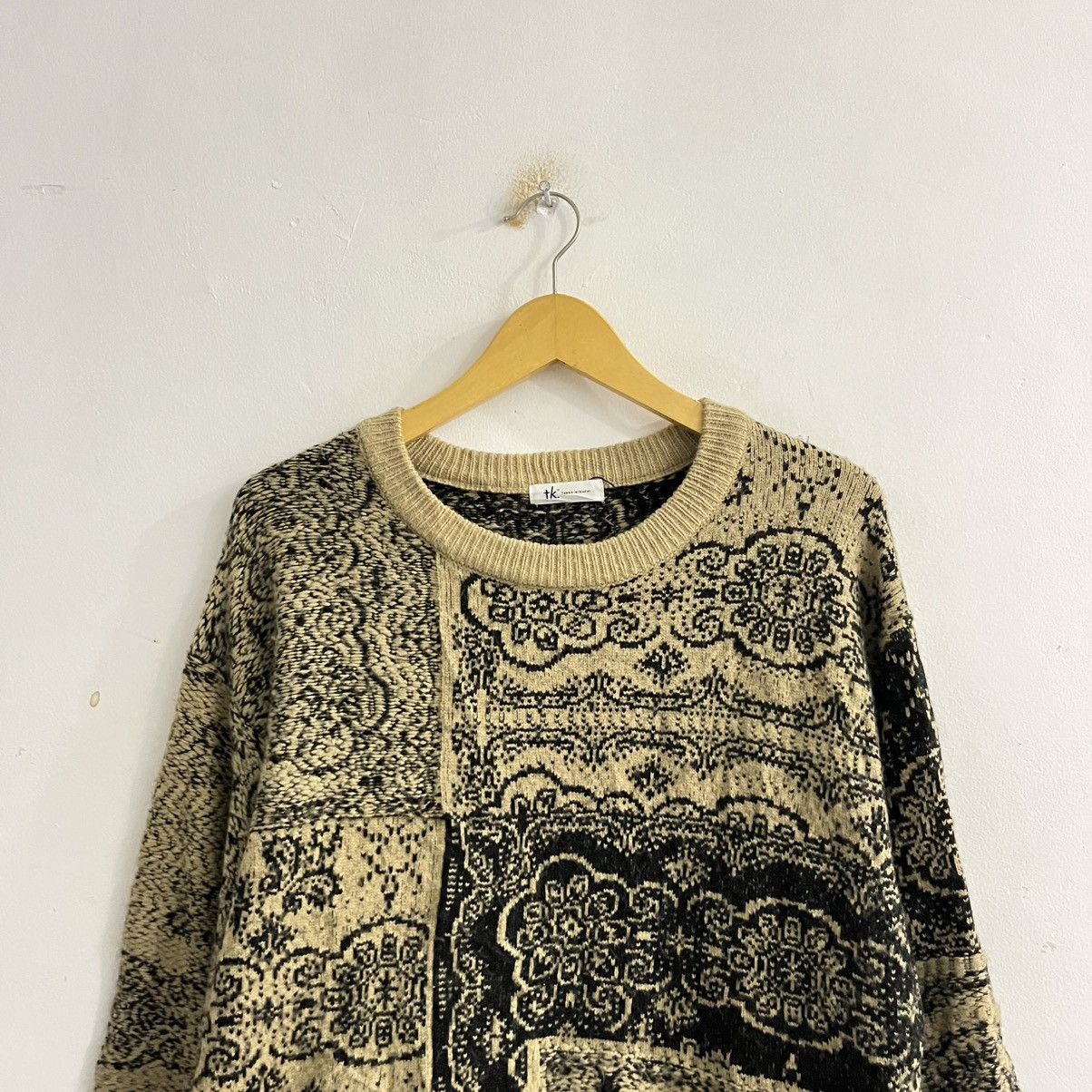 Japanese Brand Takeo Kikuchi Abstract Pattern Knit Sweater Size US L / EU 52-54 / 3 - 2 Thumbnail