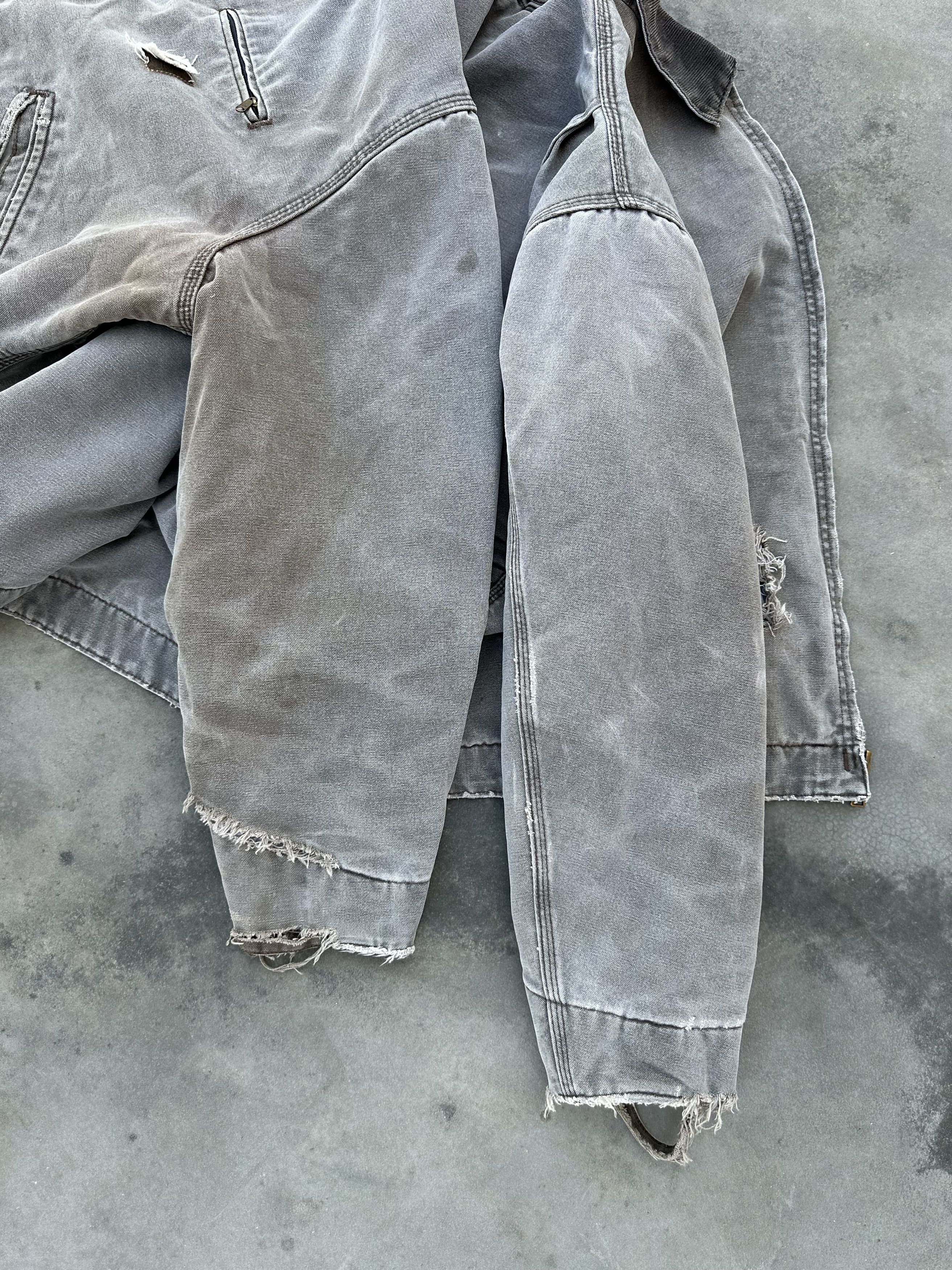 Carhartt Vintage Sun faded Carhartt J43 CHT Detroit Jacket – Size US XL / EU 56 / 4 - 9 Thumbnail