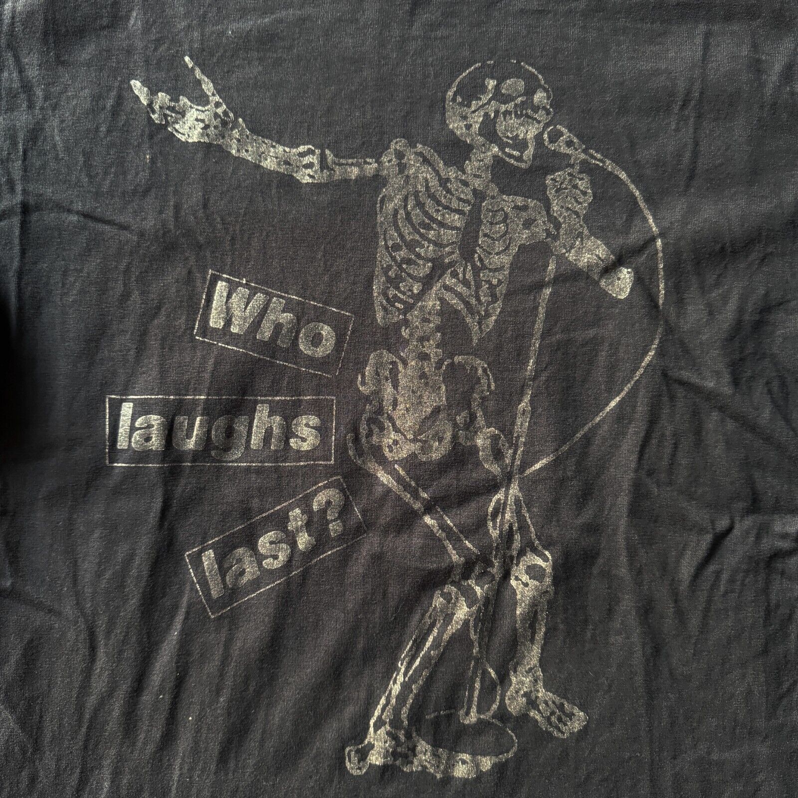 Uniqlo Who Laughs Last? Barbara Krueger Rage Against Machine Shirt Size US M / EU 48-50 / 2 - 2 Thumbnail