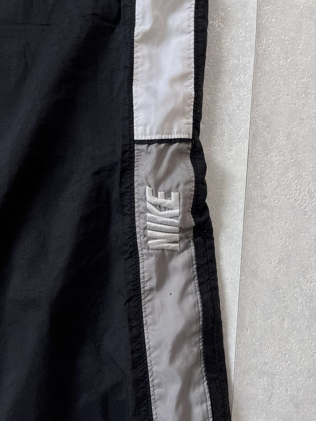 Nike × Vintage 90s Nike Embroidered Logo Vintage Y2K Parachute Nylon Pants Size US 32 / EU 48 - 3 Thumbnail