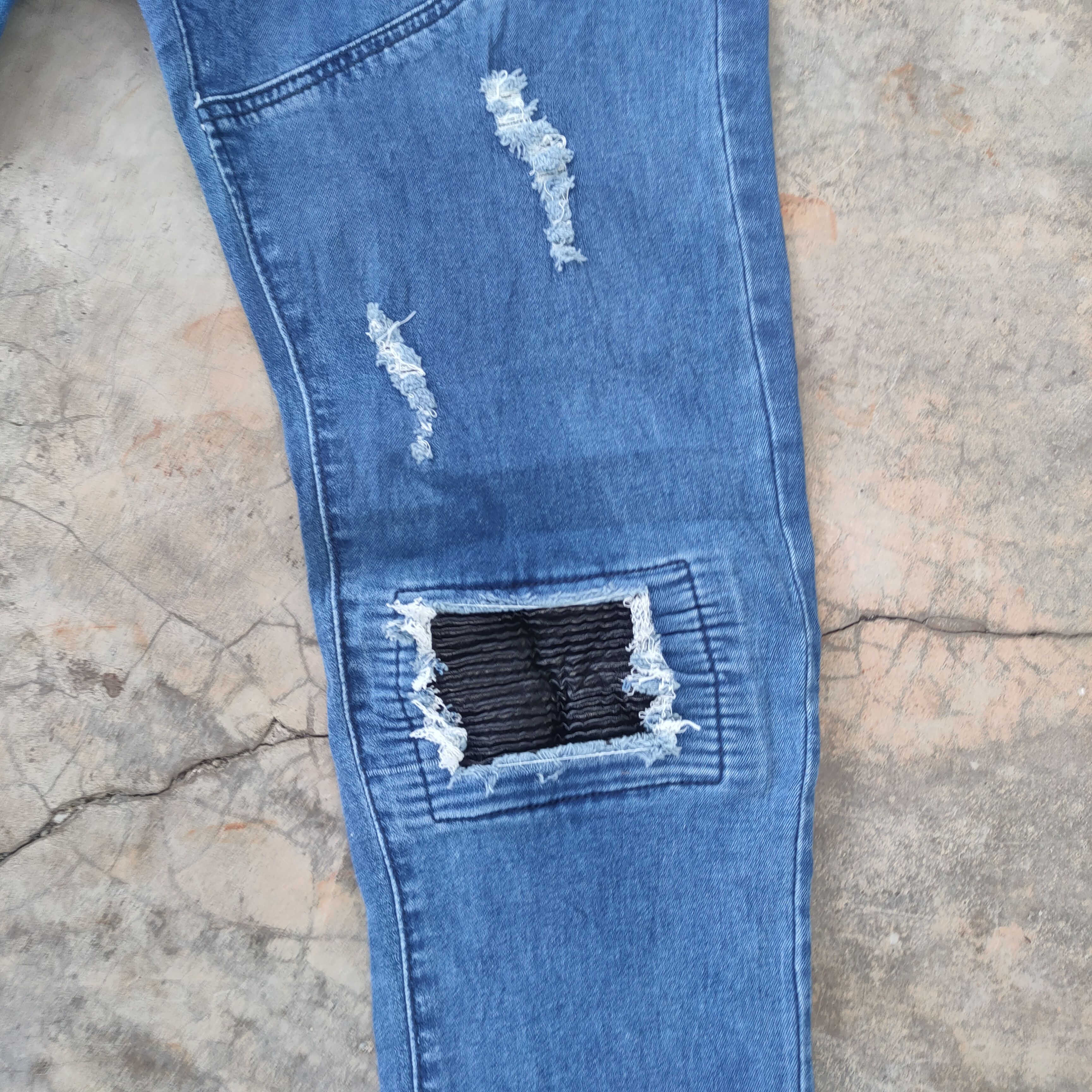 Japanese Brand VINTAGE JAPANES JEANS SKINNY BIKER FADED RIPPED JEANS PANTS Size US 35 - 7 Thumbnail