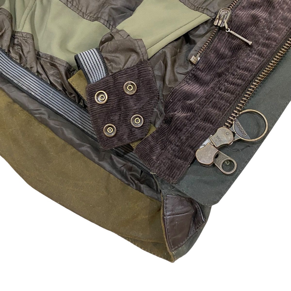 Barbour × TO KI TO 🔥BARBOUR TOKITO “SPEY FISHING’ TACTICAL POCKET WAXED JACKET Size US M / EU 48-50 / 2 - 12 Thumbnail