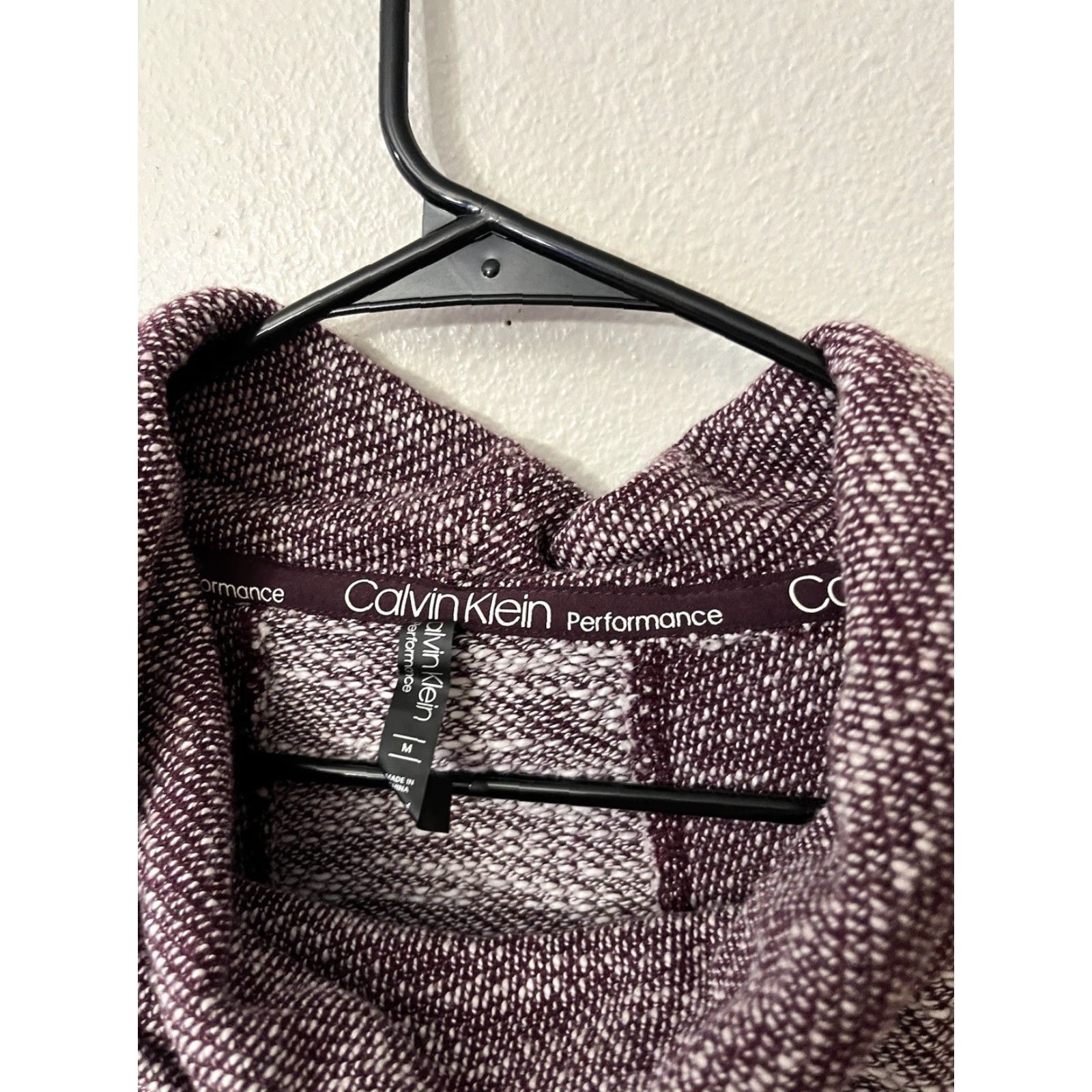 Calvin Klein CALVIN KLEIN Women's Performance Turtleneck Sweater Medium Maroon/ Burgundy Casual Activewear Size M Size M / US 6-8 / IT 42-44 - 2 Thumbnail