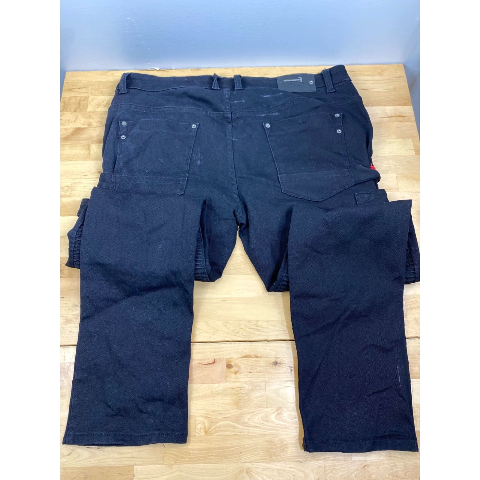 Vintage Copper Rivet Jeans Mens 42X32 Black Slim Fit Straight Denim 5-Pocket Zipper Belt Loops Stretch Cotton Blend Icon Logo #3141 Size US 42 / EU 58 - 4 Thumbnail