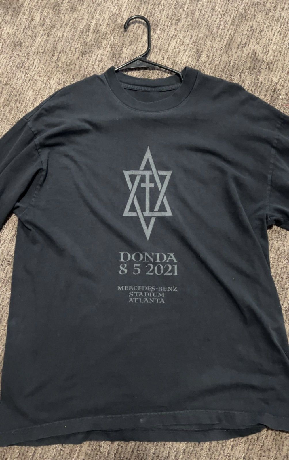 Kanye West Donda August 5th Size US L / EU 52-54 / 3 - 1 Preview