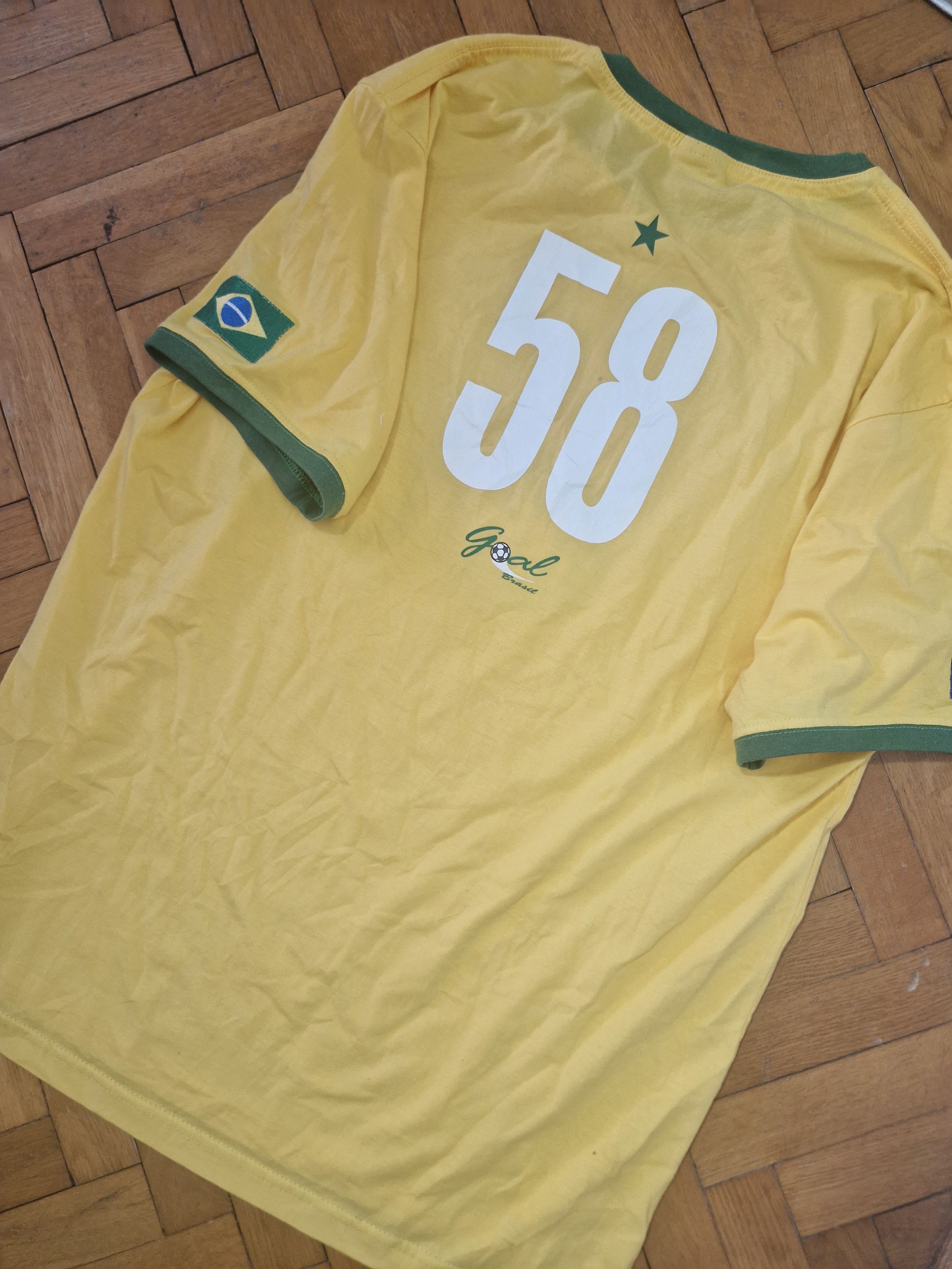 Vintage vintage brasil 2006 y2k tee Size US L / EU 52-54 / 3 - 9 Thumbnail