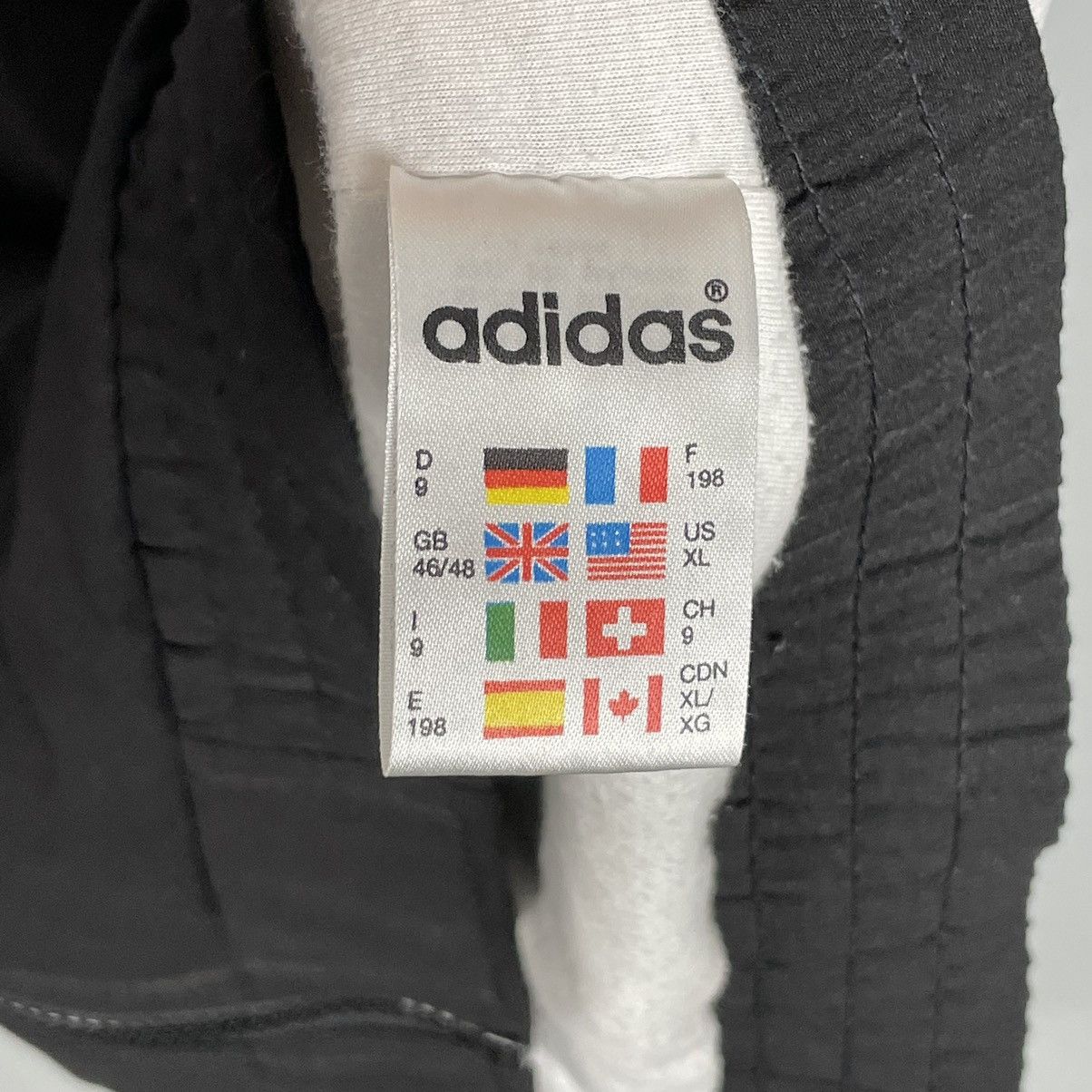Adidas × Vintage Vintage 90’s Adidas retro light jacket y2k Size US XXL / EU 58 / 5 - 11 Thumbnail