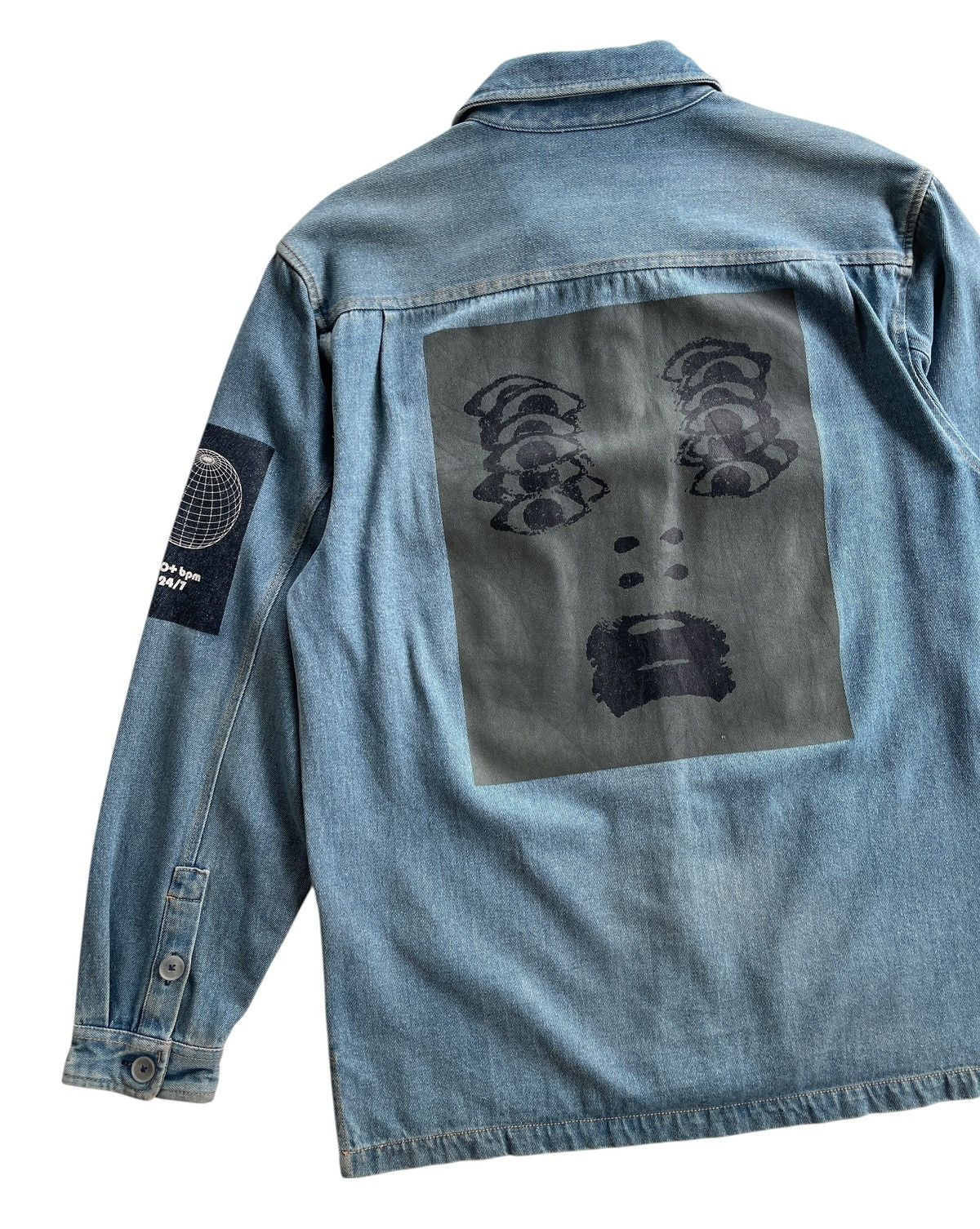 Japanese Brand Urban Outfitters Distressed Denim Shirt Size US L / EU 52-54 / 3 - 12 Thumbnail