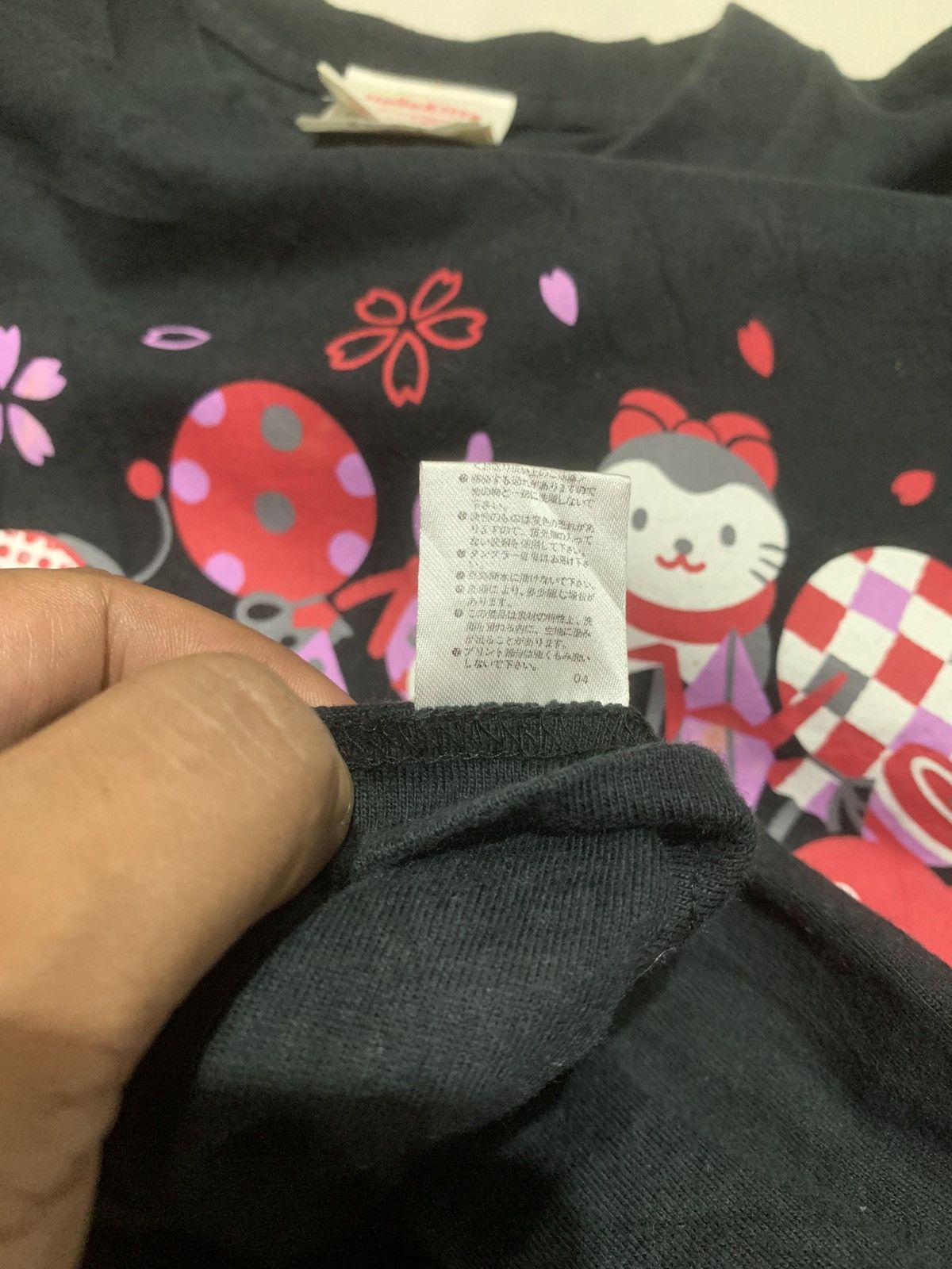 Japanese Brand Japanese Hello Kitty Sanrio T-Shirt Tee Size US S / EU 44-46 / 1 - 10 Thumbnail