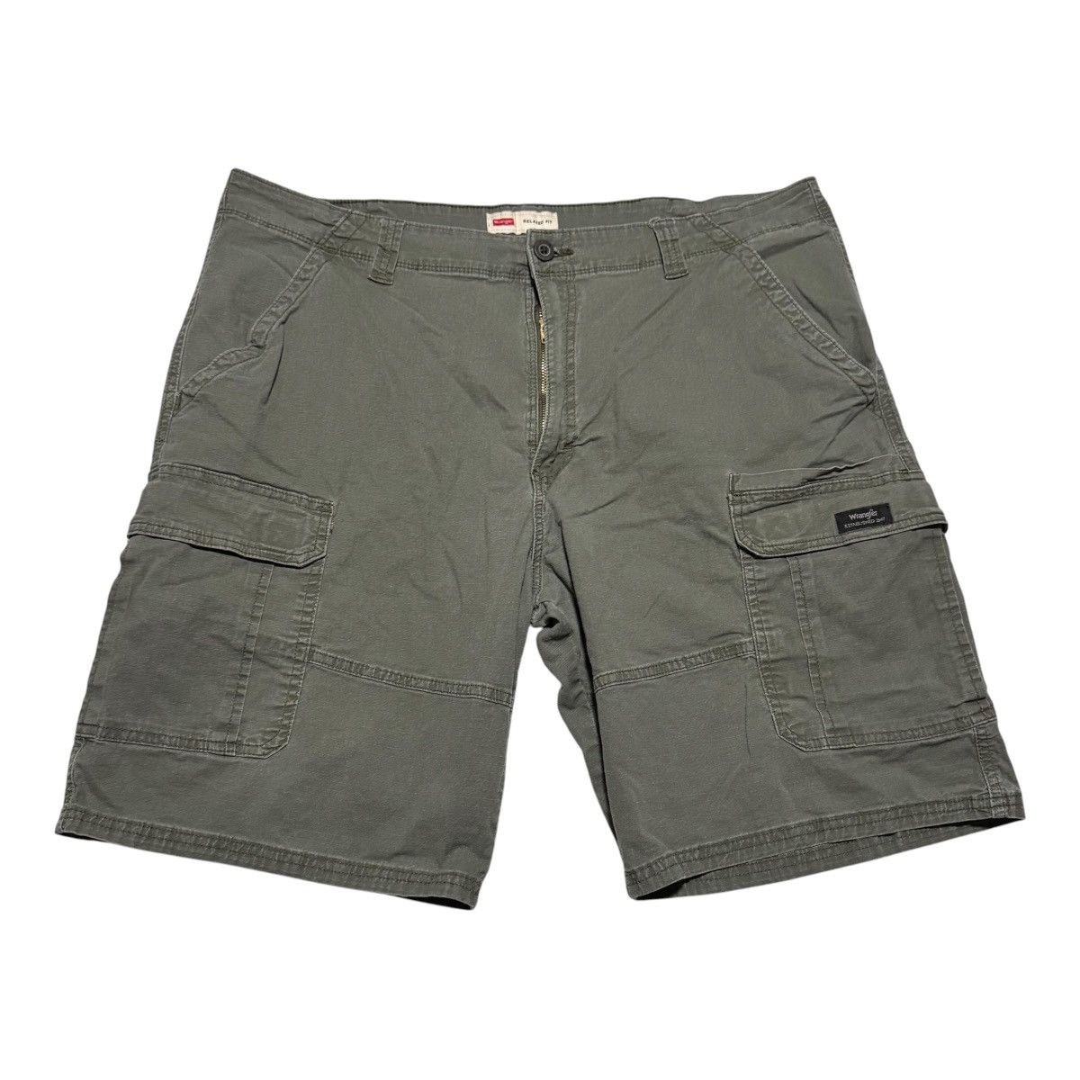 Wrangler Wrangler Olive Green Cotton Blend Cargo Shorts Men's 38 Size US 38 / EU 54 - 1 Thumbnail