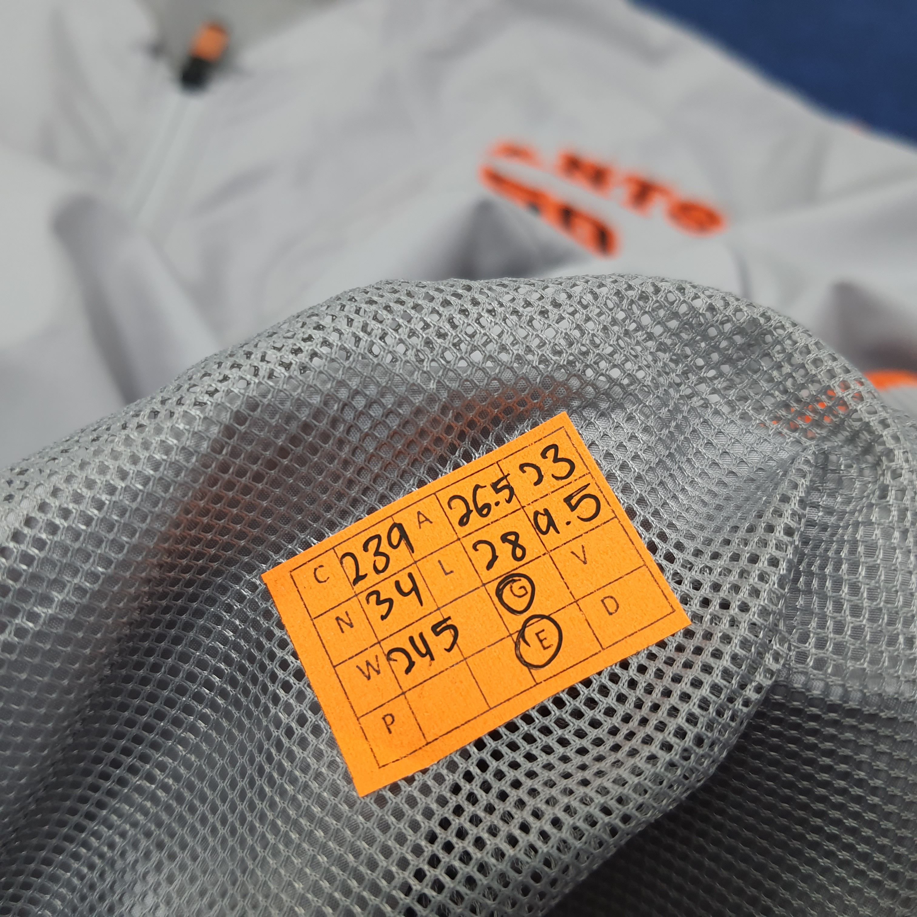 Adidas Vintage Adidas Giants MLB Team Sports Half Zipper C239N34 Size US XL / EU 56 / 4 - 9 Thumbnail