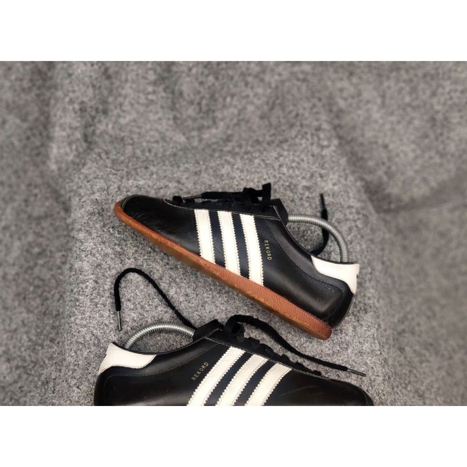 Adidas VINTAGE Adidas Originals Rekord Black Leather Sneaker 5.5 38 5 Adult Men Black Leather Sneaker Adidas Rekord Y2K Style Vintage Size US 6 / EU 39 - 3 Thumbnail