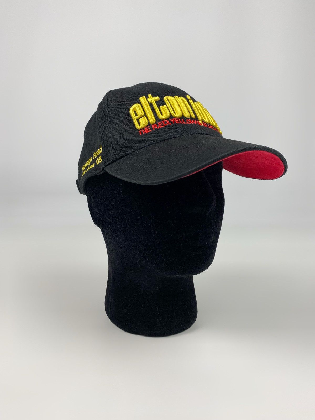Band Tees 2005 Vintage Elton John The Red, Yellow & Black Piano Cap Size ONE SIZE - 9 Thumbnail
