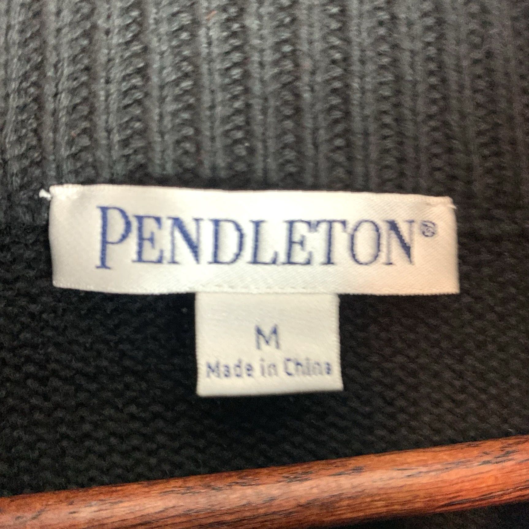 Pendleton VINTAGE Pendleton Cardigan Sweater Women M Black Pockets Full Zip 90s Size M / US 6-8 / IT 42-44 - 5 Thumbnail