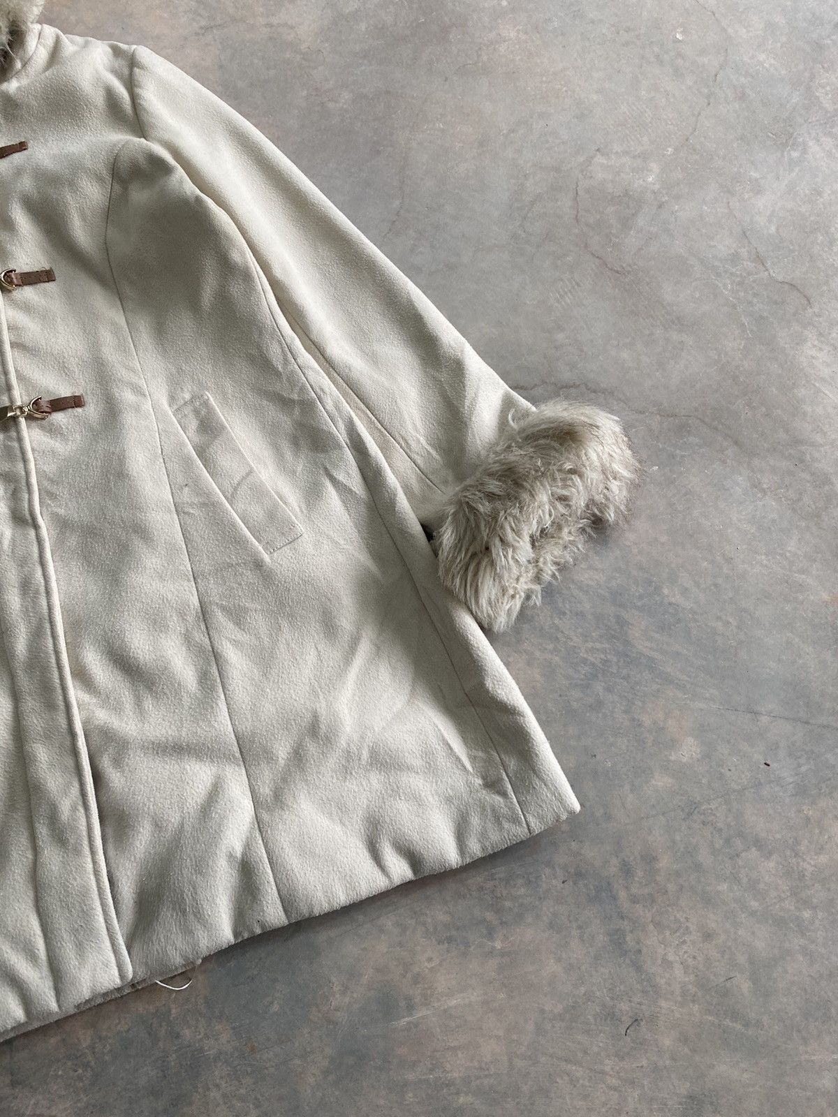 Japanese Brand × Vintage GLACIER FUR HAIRY PUNK GRUNGE LGB BUCKLE JACKET WINTER Size M / US 6-8 / IT 42-44 - 4 Thumbnail