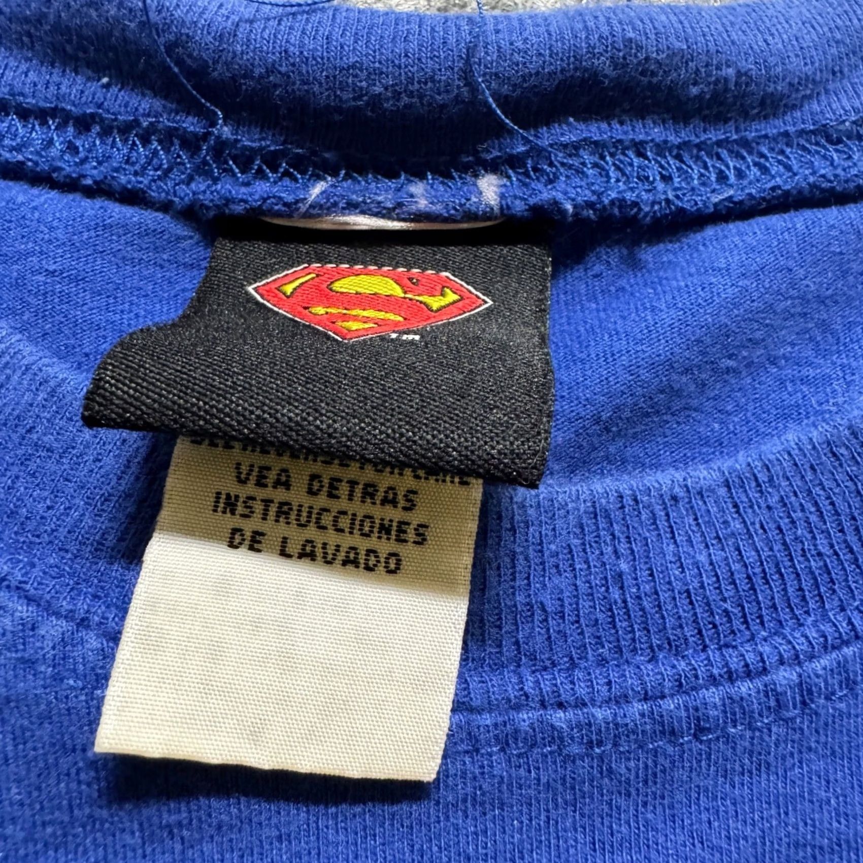Logo 7 VTG DC Super Man T-Shirt Shirt Men Small Logo Cotton Faded Blue Comics Superhero 90s Distressed Mens Shirt Size US S / EU 44-46 / 1 - 3 Thumbnail
