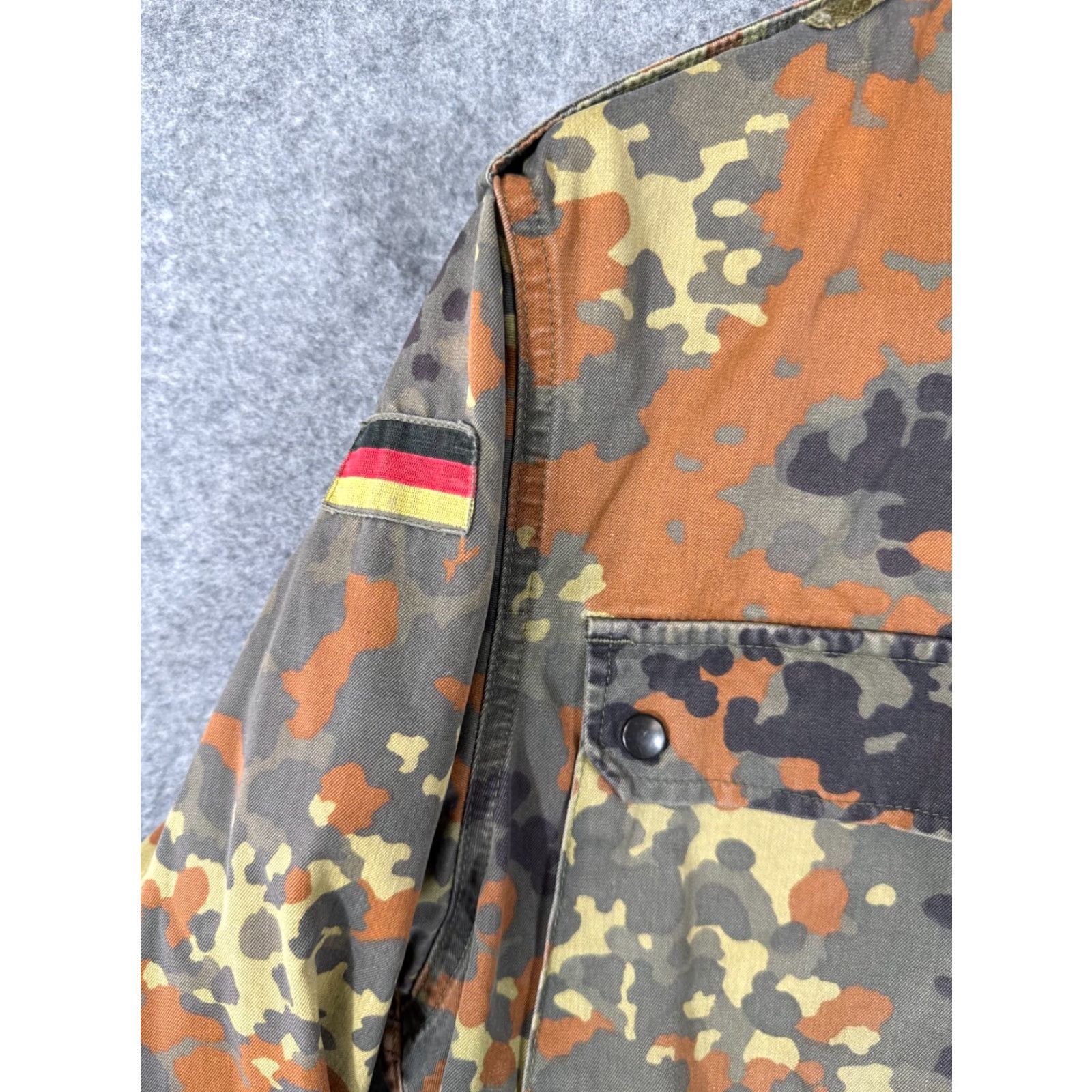 Vintage GE Spekon German Military Camouflage Shirt Jacket Mens M Full Zip Snap Vintage Shirt Jacket Size US M / EU 48-50 / 2 - 5 Thumbnail