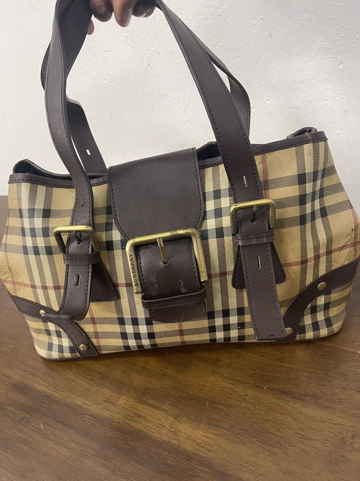 Burberry × Vintage Burberry haymarket nova check shoulder bag (see photo) Size ONE SIZE - 11 Thumbnail