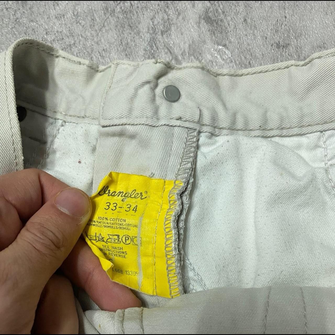 Wrangler Cream Wrangler straight leg jeans jeans Size US 32 / EU 48 - 4 Thumbnail