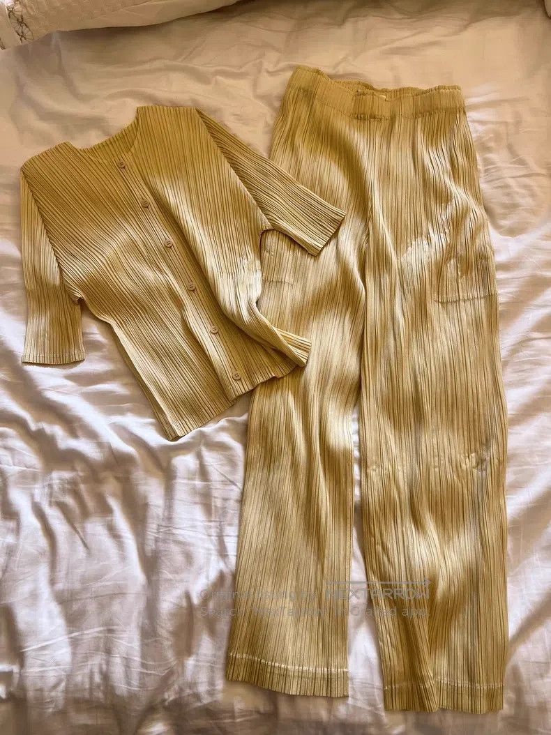Issey Miyake Issey Miyake Cream Yellow Trousers Size 25" / US 0 / IT 36 - 1 Thumbnail