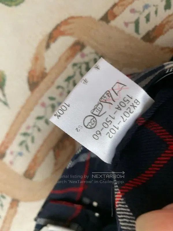 Other Burberry Pleated Black Wool Mini Skirt for Women. Size 23" - 4 Thumbnail