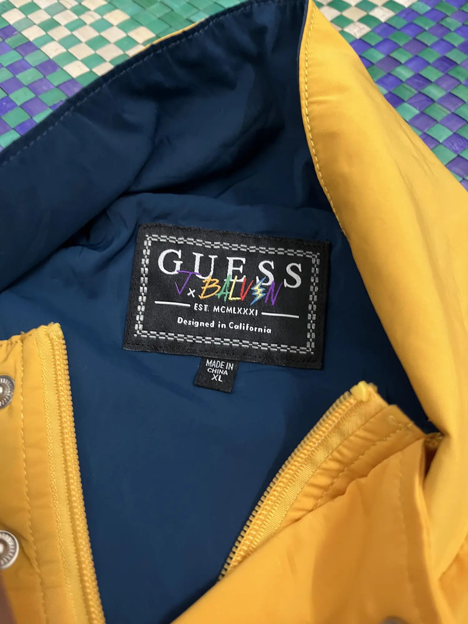 J Balvin J Balvin X Guess Jacket Size US XL / EU 56 / 4 - 17 Thumbnail