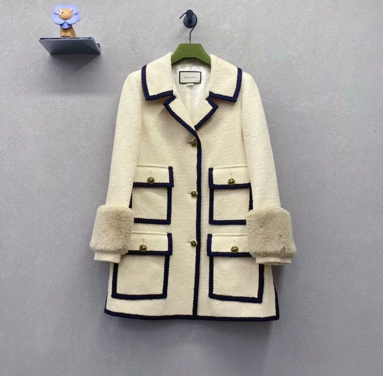 Gucci Gucci Size 36 Classic coat size 36 2502-Nextarrow Size US XXS / EU 40 - 1 Thumbnail