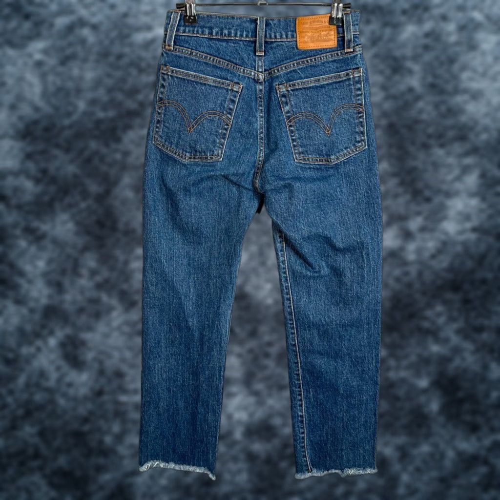 Levi's Levis Wedgie Straight High-Rise Jeans Womens 25 Blue Denim Denim Jeans 90s Vintage 5-Pocket Design Front Button Womens Size 42" / US 20 - 1 Thumbnail