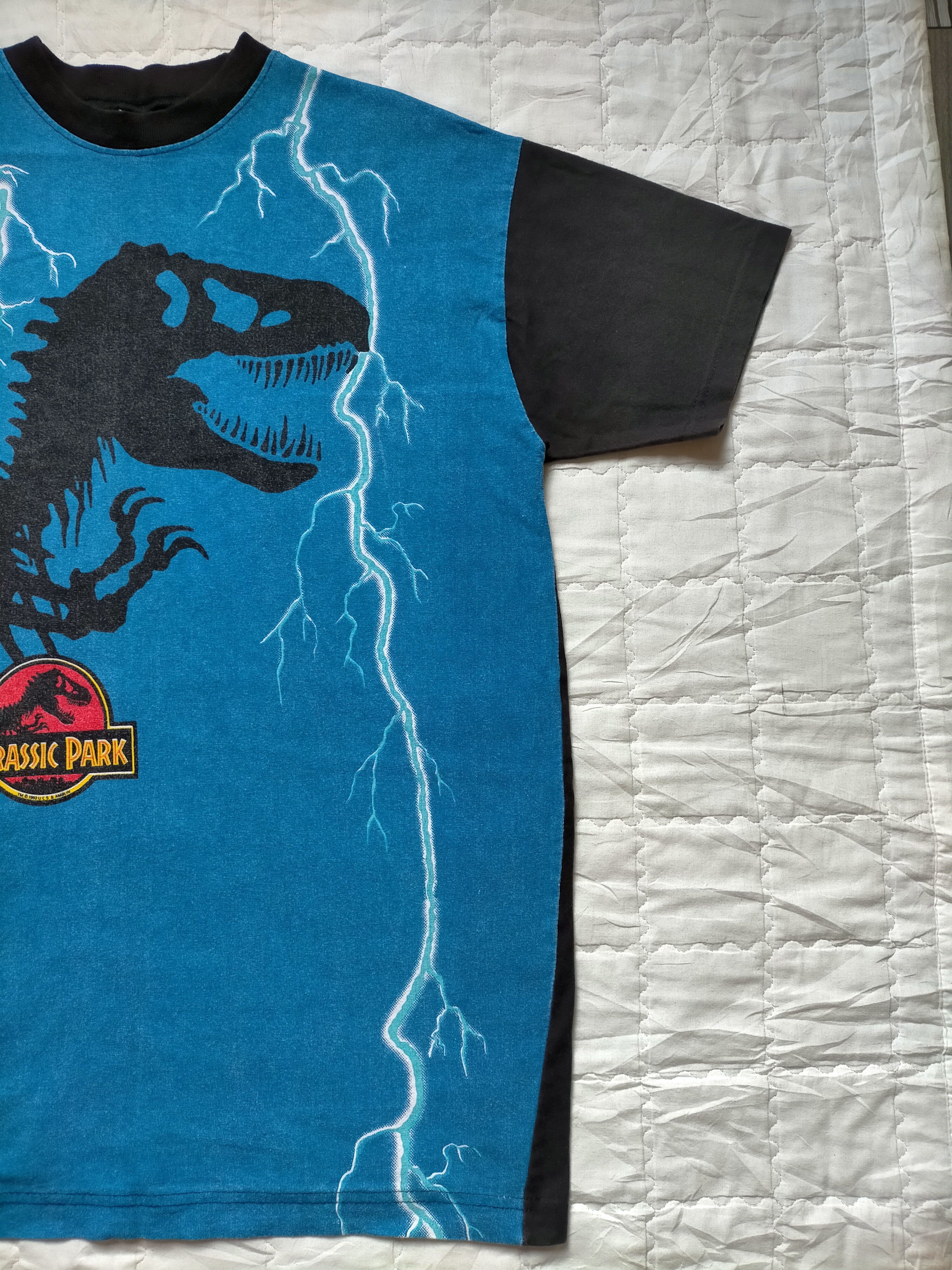 Vintage Vintage 1993 Jurassic Park tee Size US L / EU 52-54 / 3 - 4 Thumbnail