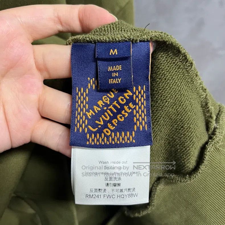 Louis Vuitton Louis Vuitton Army Green Logo Studded Printed Crew Neck Lo Size US M / EU 48-50 / 2 - 2 Thumbnail