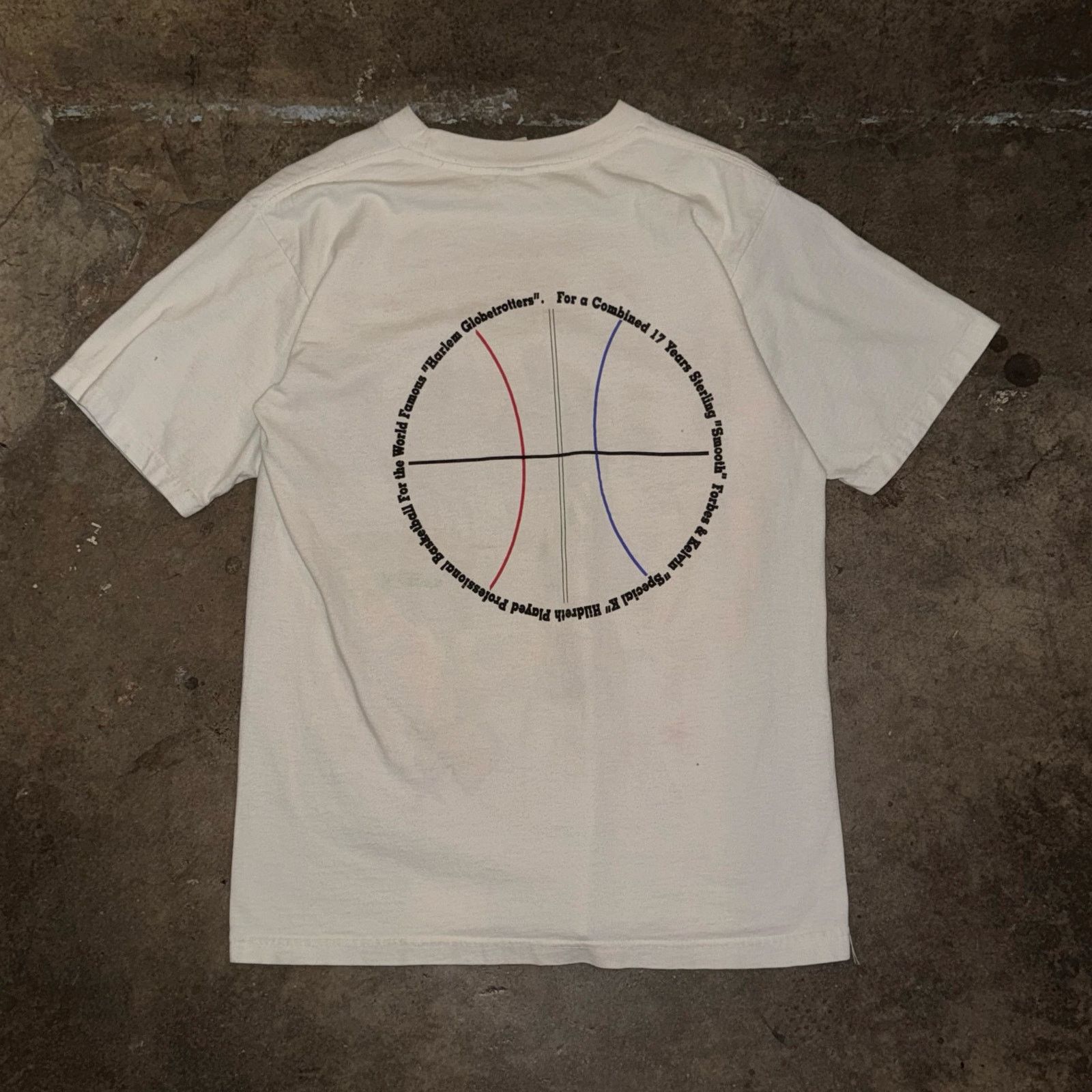 Anvil 1990s Harlem Globetrotters Hoop Camp Tee Size US S / EU 44-46 / 1 - 4 Thumbnail