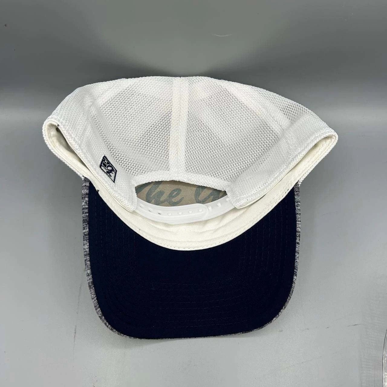 The Game Georgetown Hoyas Trucker Hat Men Gray White NCAA Snap Back Size ONE SIZE - 6 Thumbnail