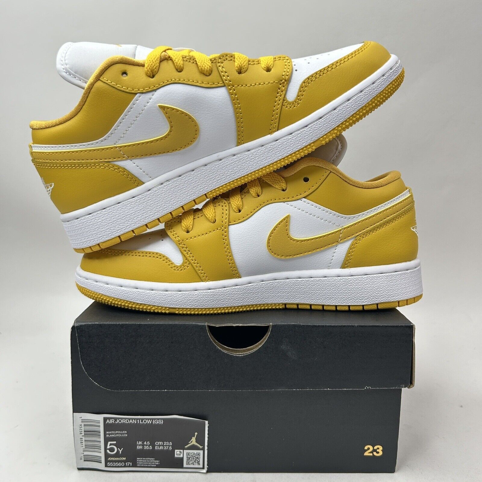 Nike Nike Air Jordan 1 Retro Low GS “White Yellow/Pollen” 2023 Size US 6.5 / IT 36.5 - 3 Thumbnail