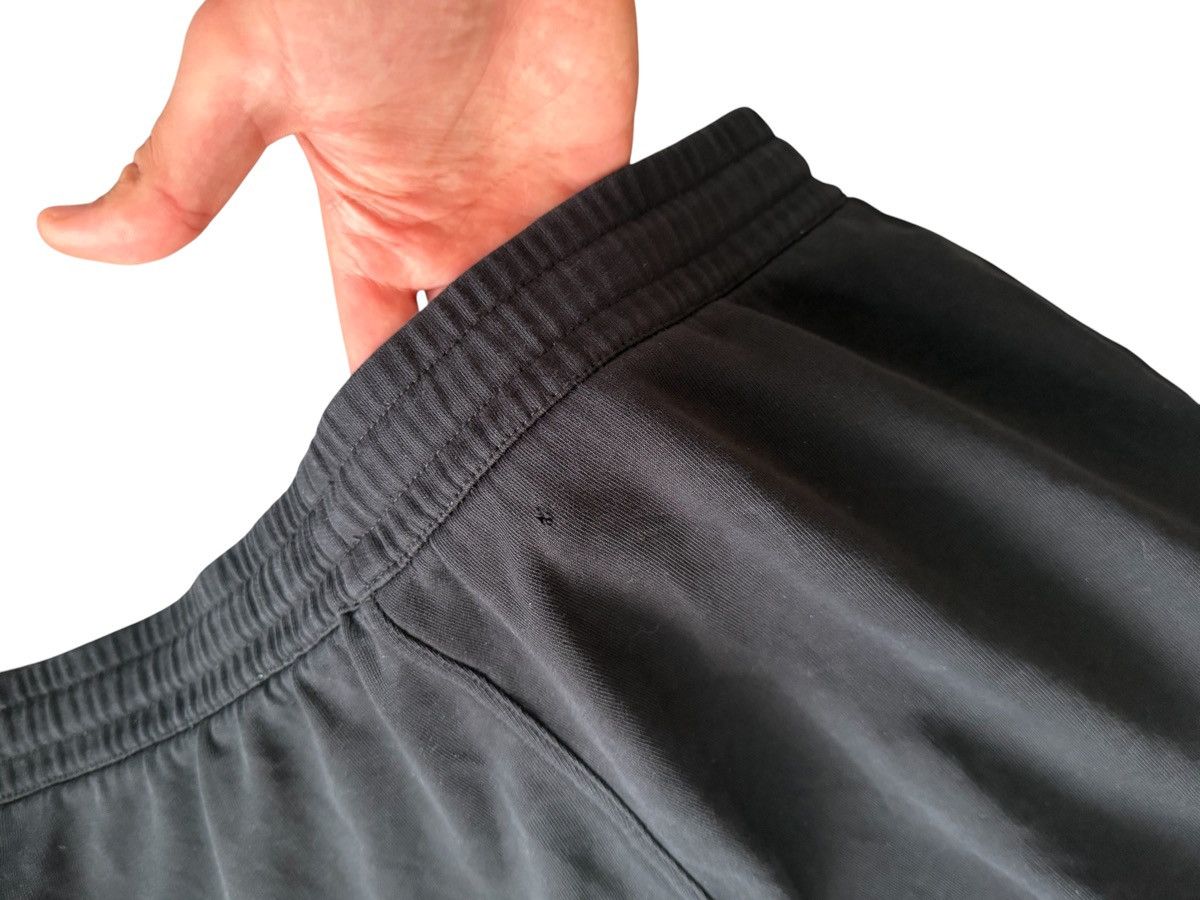 Burberry Burberry TB Sweatpants Size US 36 / EU 52 - 11 Thumbnail