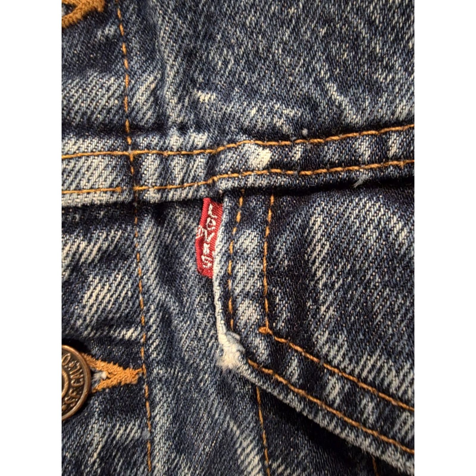 Levi's VINTAGE Levi's Trucker Jacket 57514-1109 Denim Short Sleeve Women's Large Blue 80s 90s USA Jeans Logo Button Collared Pocket Regular Size L / US 10 / IT 46 - 4 Thumbnail