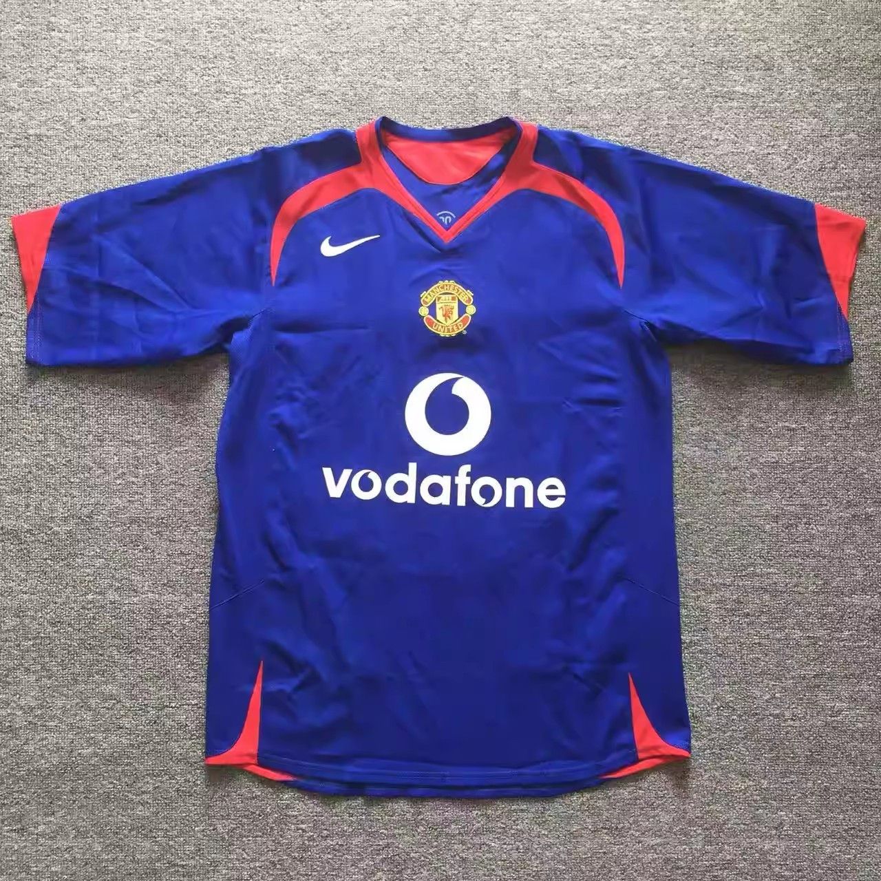 Other 2005 2006 MUFC#7 C Ronaldo Jersey Size US S / EU 44-46 / 1 - 2 Thumbnail
