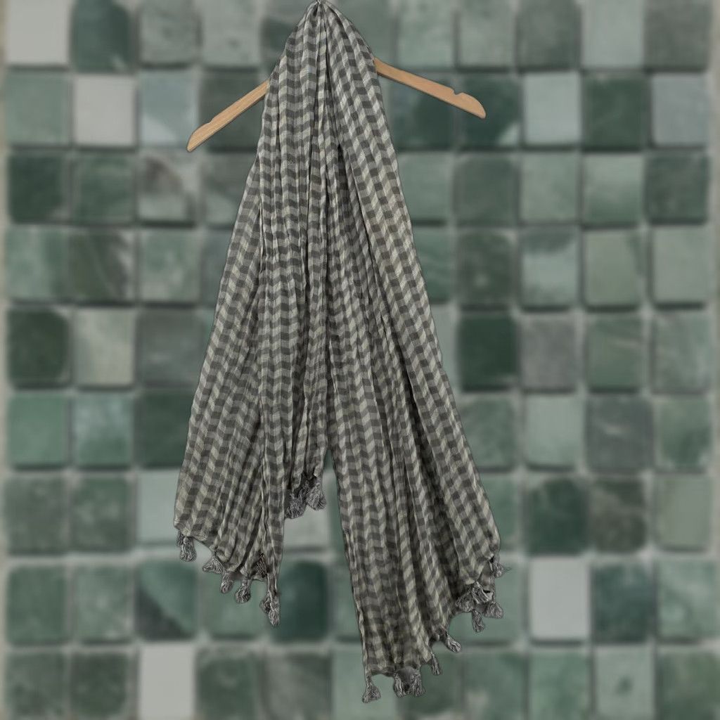 J.MCLAUGHLIN Scarf Chevron Wrap Shawl Gauze Tassel Fringe Viscose Gray 24