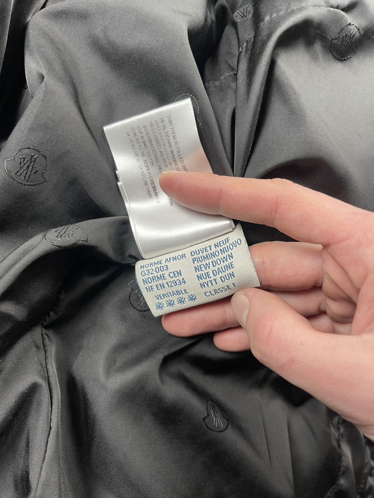 Moncler Moncler “Helena” Black Quilted Down Jacket Made in Romania Size L / US 10 / IT 46 - 15 Thumbnail
