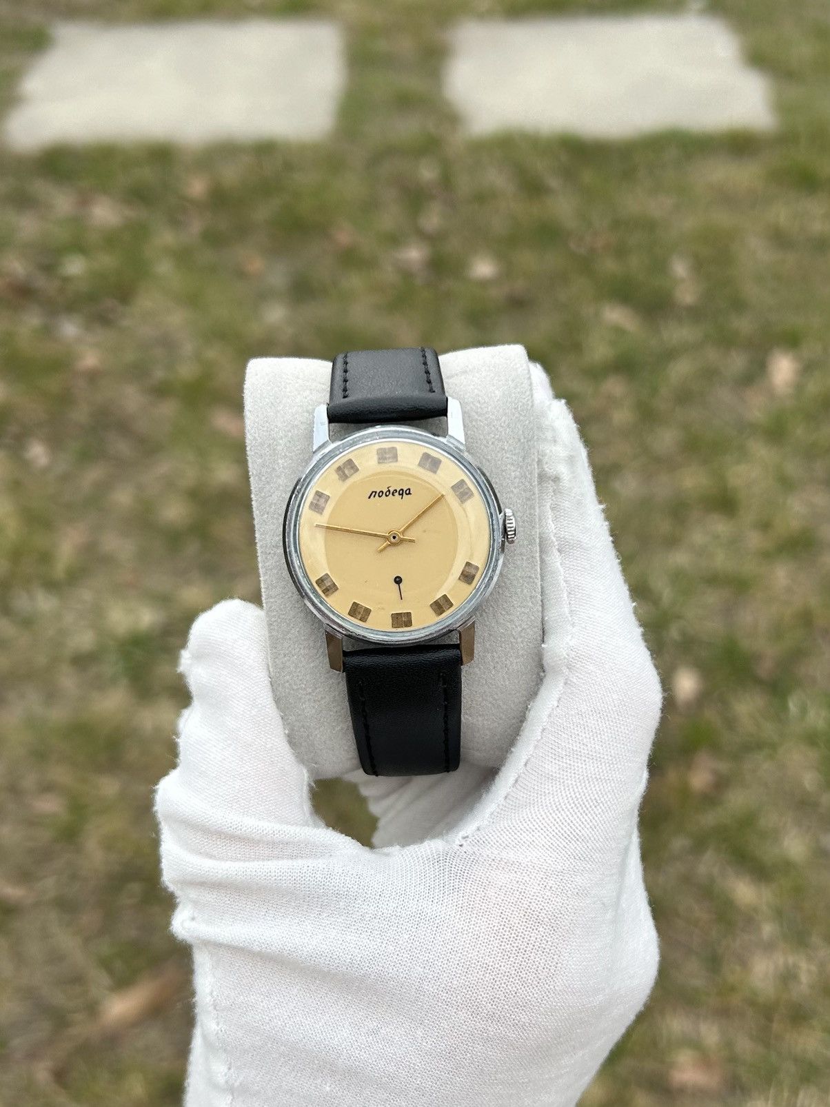 Vintage Vintage Watch Pobeda USSR Soviet Mechanical Retro 1980s Size ONE SIZE - 1 Thumbnail