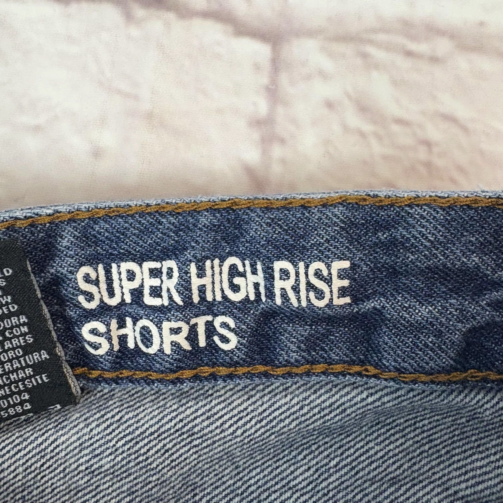 Vintage S.O.N.G. Shorts Juniors 9 Blue Super High Rise Distressed Cutoff Frayed Hem Size 30" / US 8 / IT 44 - 3 Thumbnail
