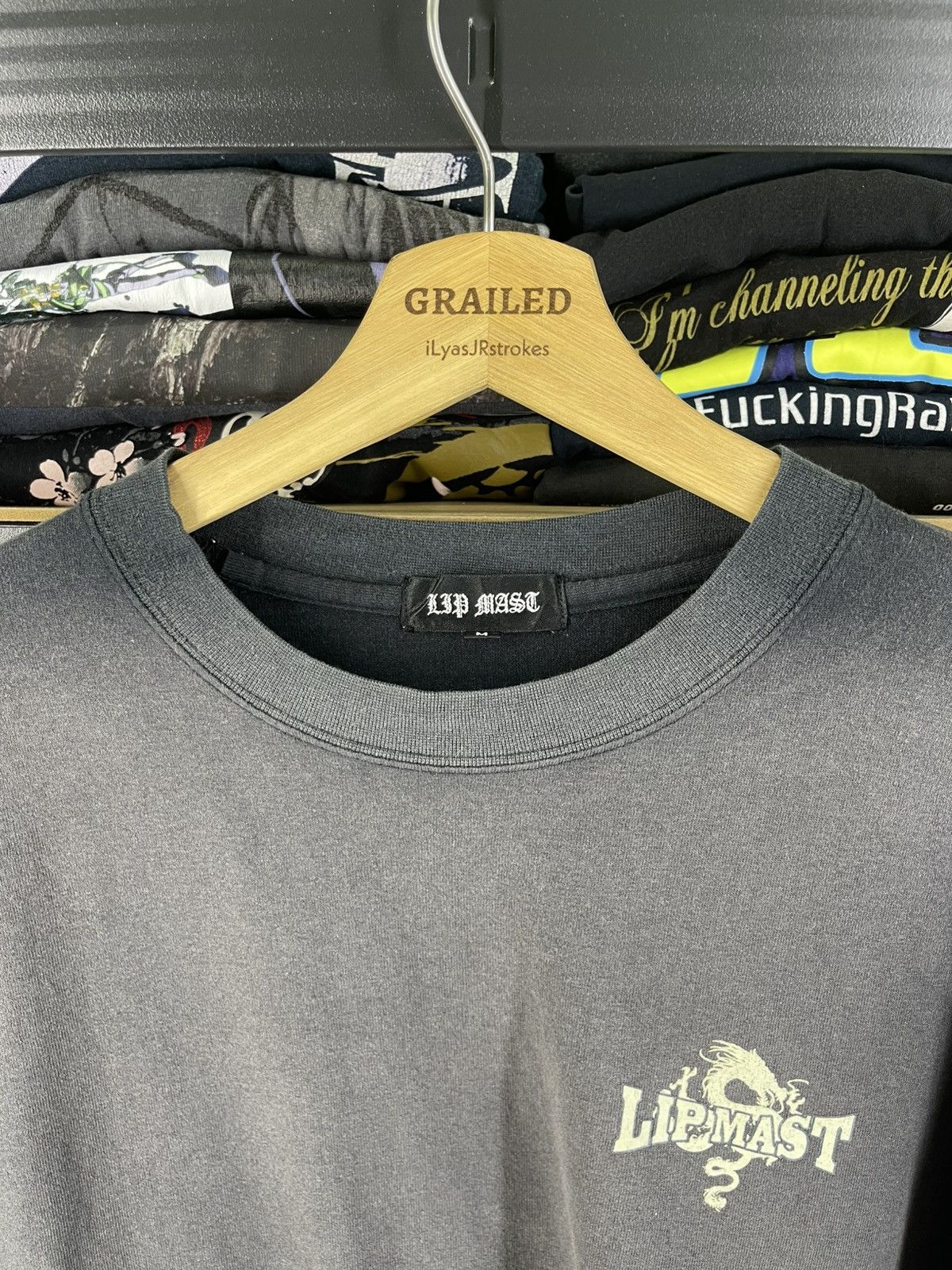 Japanese Brand Vintage Lip Mast Dragon Design Sun Faded Tee Size US M / EU 48-50 / 2 - 18 Thumbnail