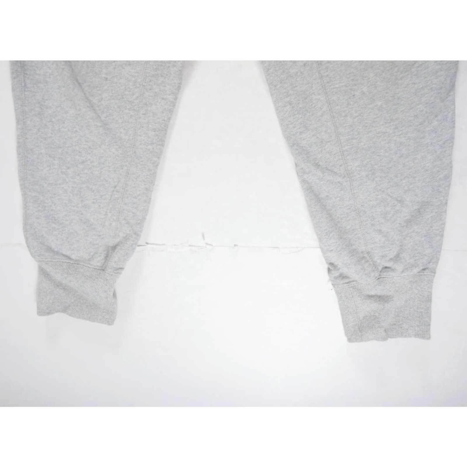 Nike Nike Sweatpants Men Medium Gray Classic Fleece Pants Tapered Leg Swoosh - Pockets, Cotton Blend, Regular Rise, Inseam 25" - Casual Athletic Wear Size US 31 - 5 Thumbnail