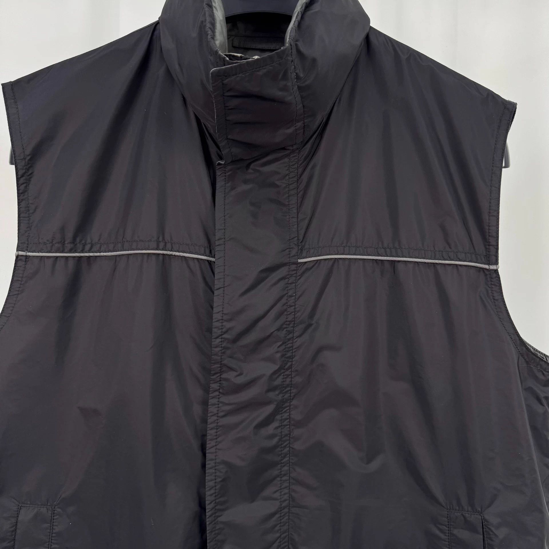 Prada Prada Red Label Nylon Vest 48 98 New Size US M / EU 48-50 / 2 - 3 Thumbnail