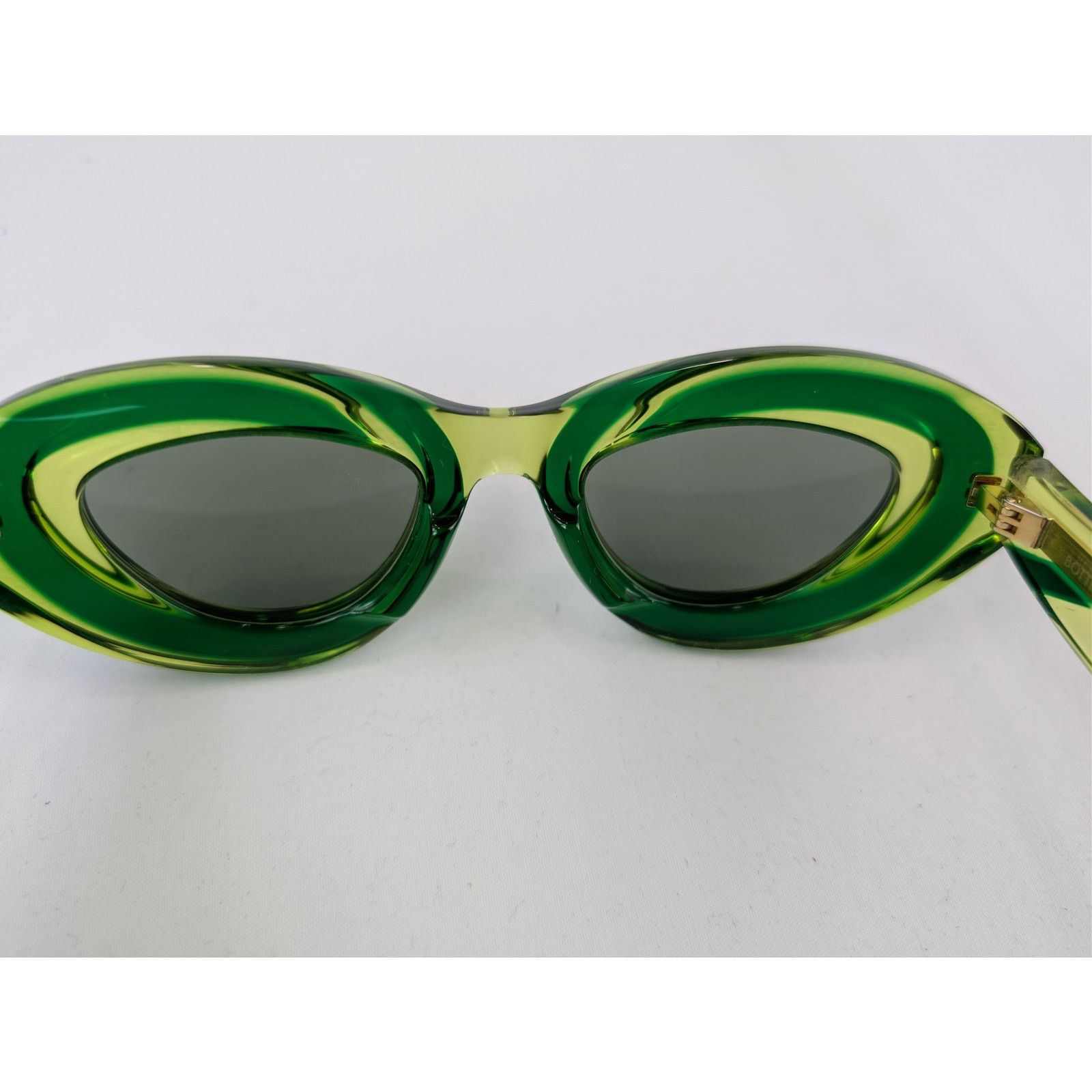 Bottega Veneta o1rshd1 Size: OS / Oval Cat-Eye Sunglasses Transparent Green Size ONE SIZE - 7 Thumbnail