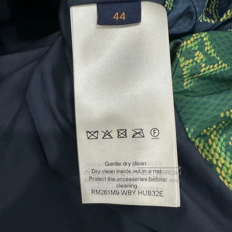 Louis Vuitton Louis Vuitton Full-print stripe hooded detachable jacket Size US S / EU 44-46 / 1 - 4 Thumbnail