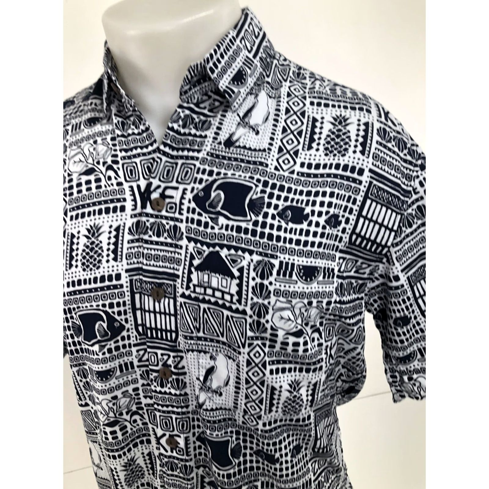 ALOHAS Kenny Flowers / Limited Edition - Parrots / Fish Hawaiian Aloha Sm. Shirt / Men / S / Blue / White / Short Sleeve / Button-Up Size US S / EU 44-46 / 1 - 4 Thumbnail