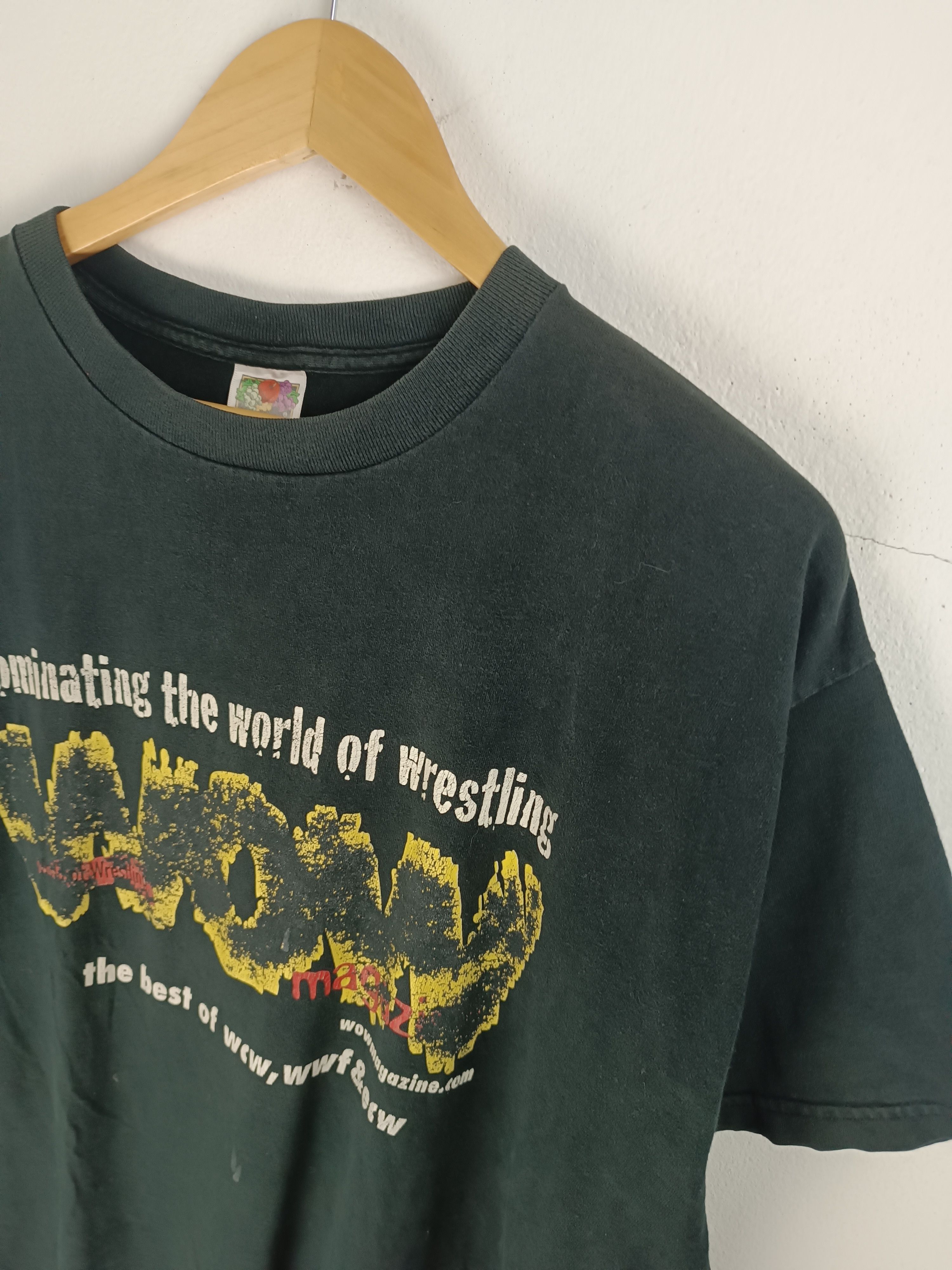 Vintage THRASH FADED VINTAGE 90'S WOW MAGAZINE WWF WCW WCW TEE Size US XL / EU 56 / 4 - 15 Thumbnail