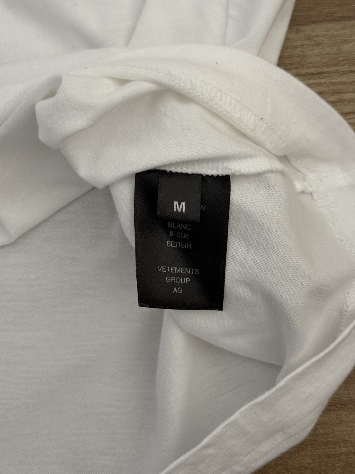 Vetements Vetements HOTTER THAN YOUR EX T-Shirt Size US M / EU 48-50 / 2 - 6 Thumbnail