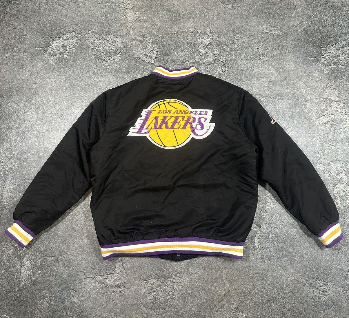 NBA LEBRON JAMES LAKERS 23 BIG LOGO VARSITY BOMBER JACKET Size US S / EU 44-46 / 1 - 4 Thumbnail