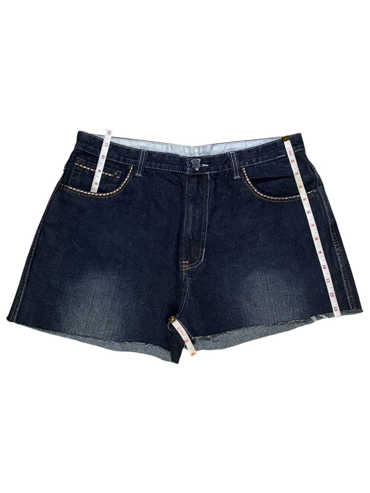 Black Label × Japanese Brand Vintage Black Label Spell Out Embroidery Jean Shorts Size 34" / US 12 / IT 48 - 13 Thumbnail